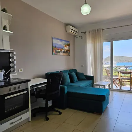 Apartment Sea View In 060