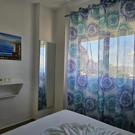 Sea View In 060 Apartment