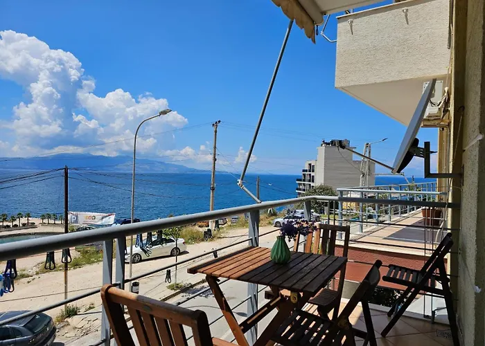 Sea View In 060 Apartment